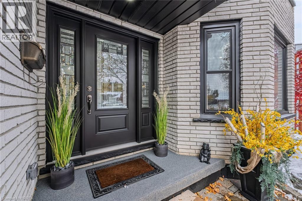 Property at 11 ROYAL OAK Drive image 2