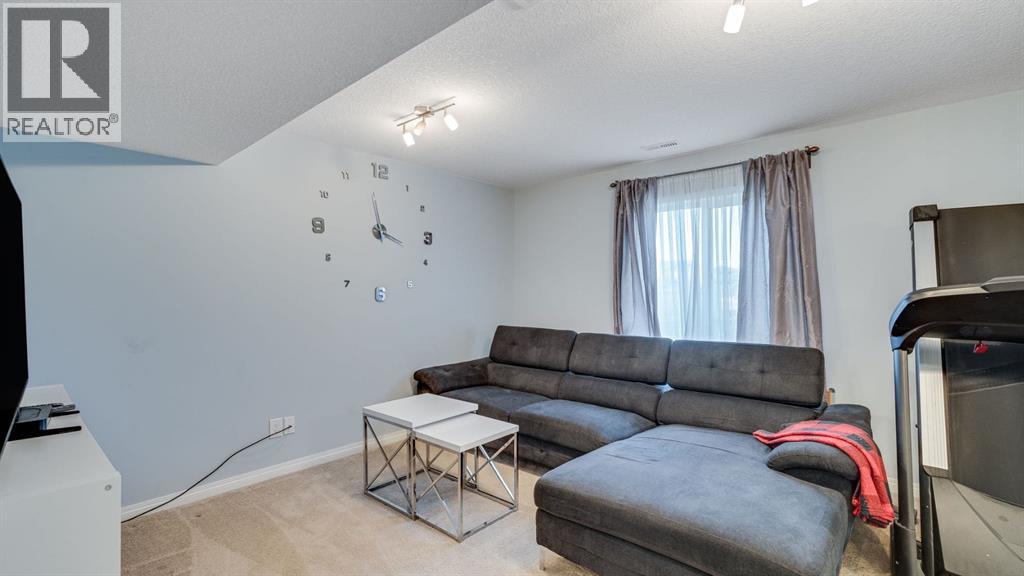 343 Hillcrest Heights Sw, Airdrie, Alberta  T4B 4C1 - Photo 34 - A2266091