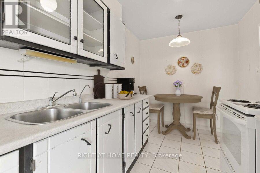 612 - 177 Linus Road, Toronto, Ontario  M2J 4S5 - Photo 11 - C12550558