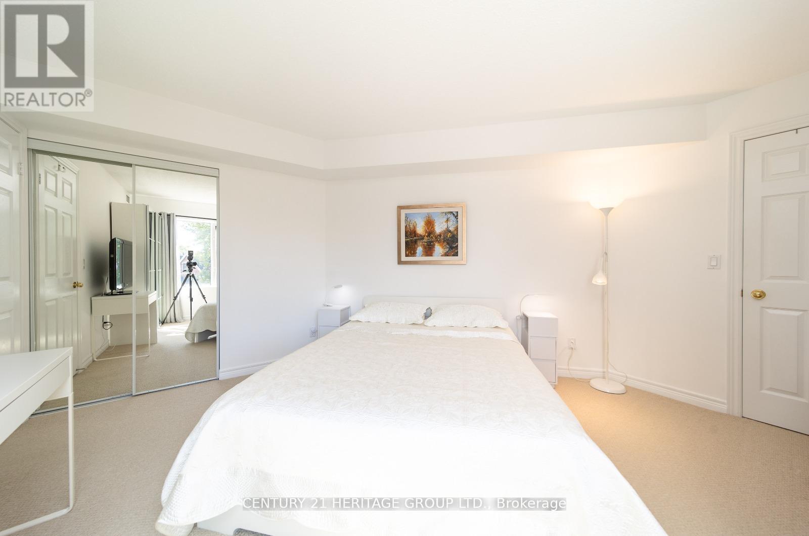 303 - 211 Randolph Road, Toronto, Ontario M4G 4H1 - Photo 13 - C12550560