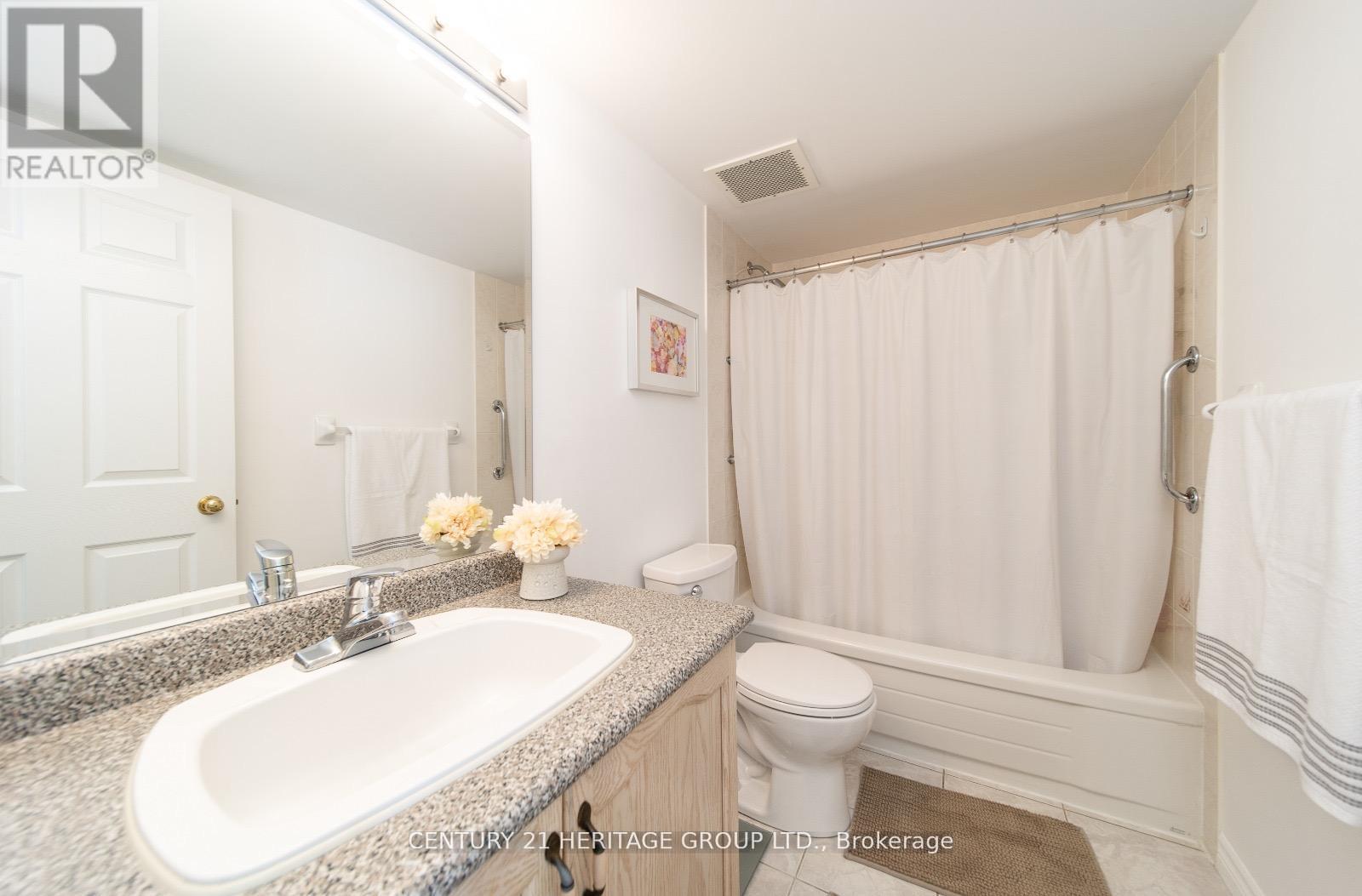 303 - 211 Randolph Road, Toronto, Ontario M4G 4H1 - Photo 14 - C12550560