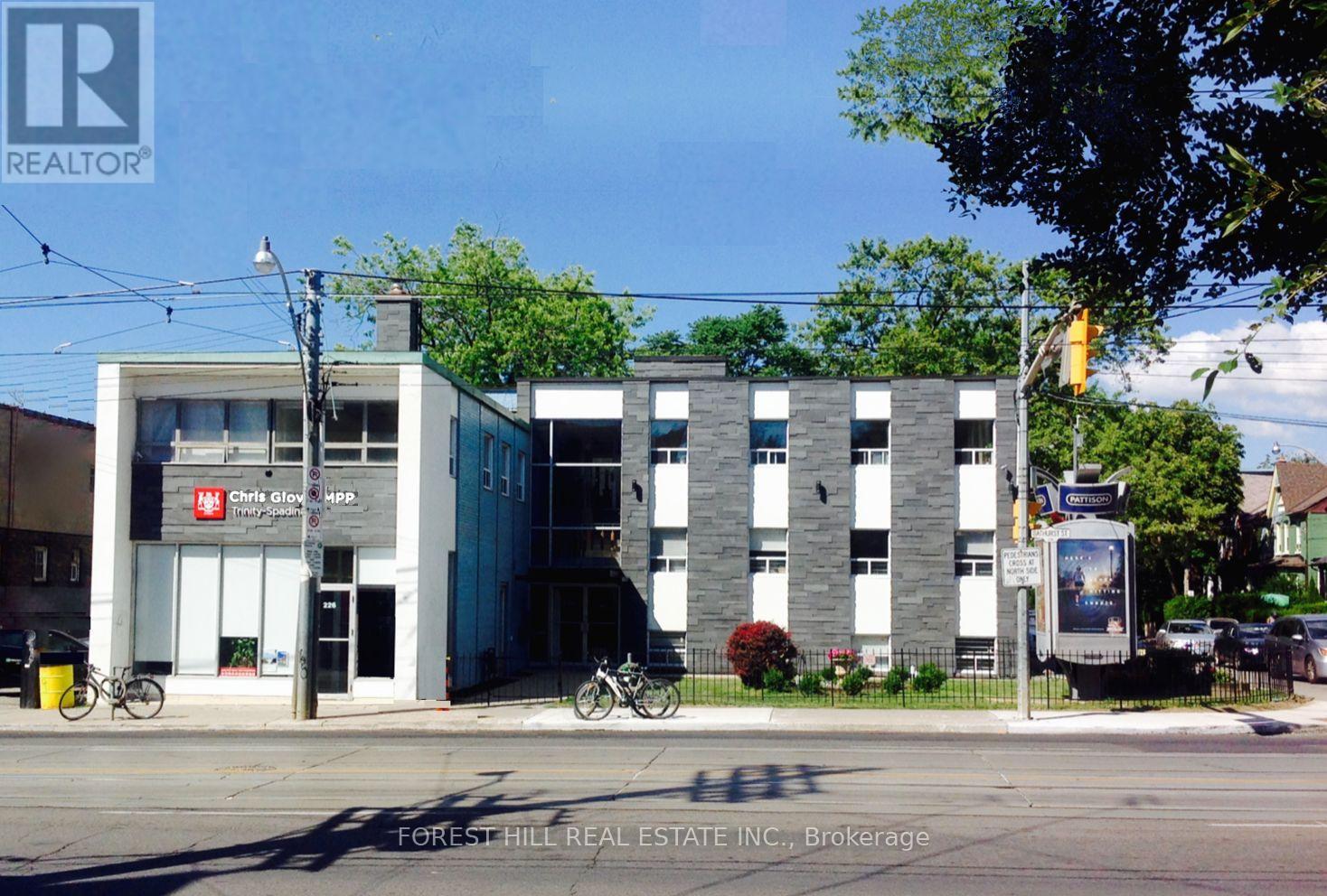 300 - 226 Bathurst Street, Toronto, Ontario M5T 2R9 - Photo 11 - C12550572