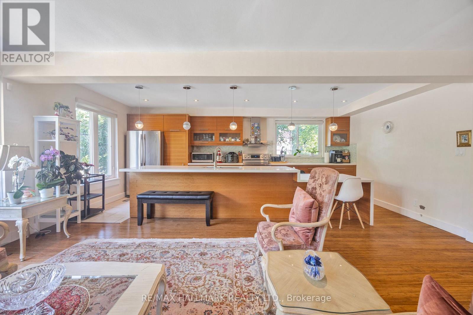 19 Talwood Drive, Toronto, Ontario  M3B 2P4 - Photo 12 - C12550630