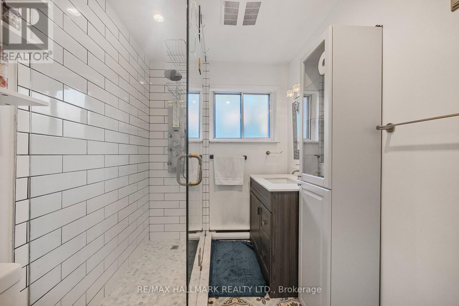 19 Talwood Drive, Toronto, Ontario  M3B 2P4 - Photo 35 - C12550630