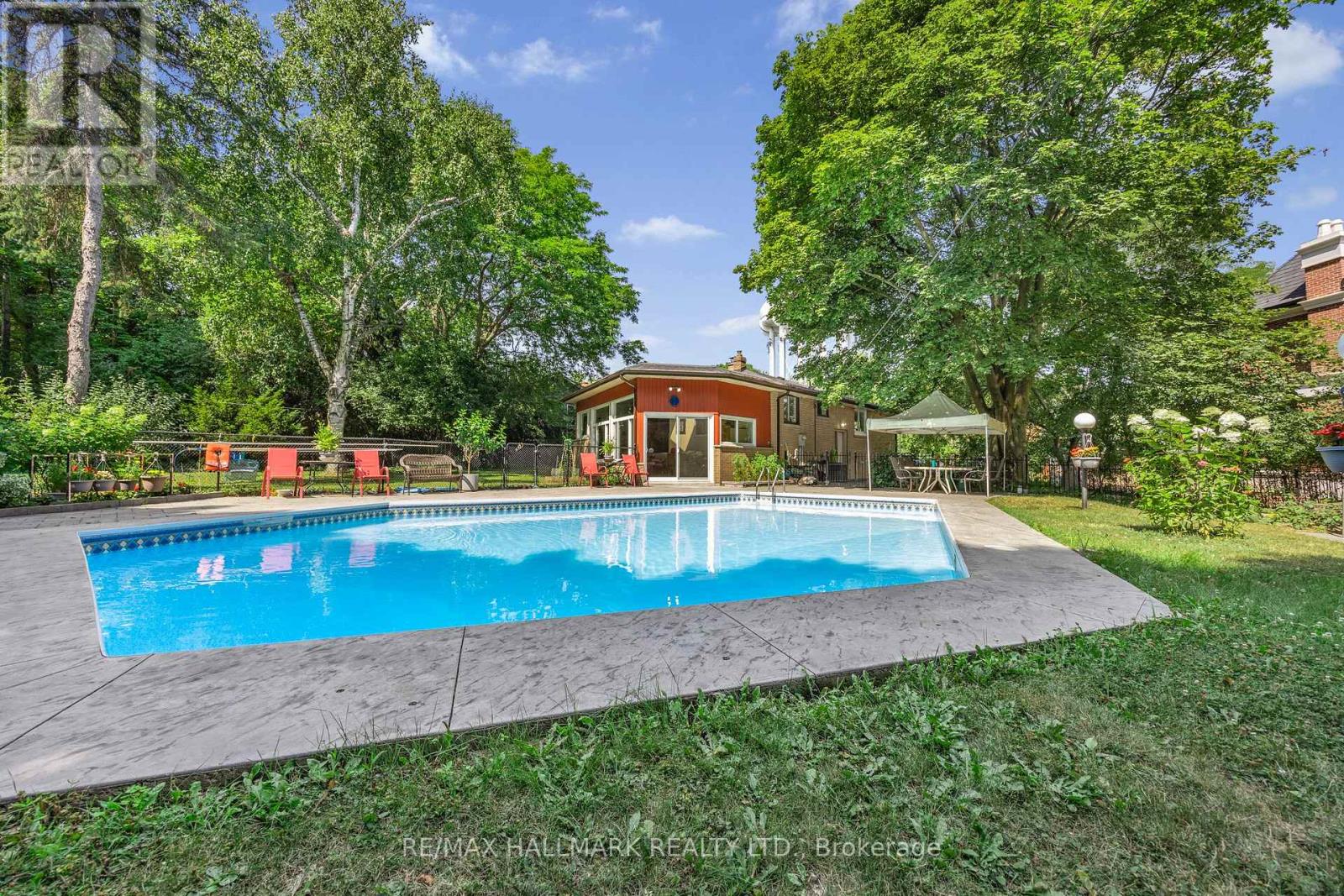 19 Talwood Drive, Toronto, Ontario  M3B 2P4 - Photo 45 - C12550630