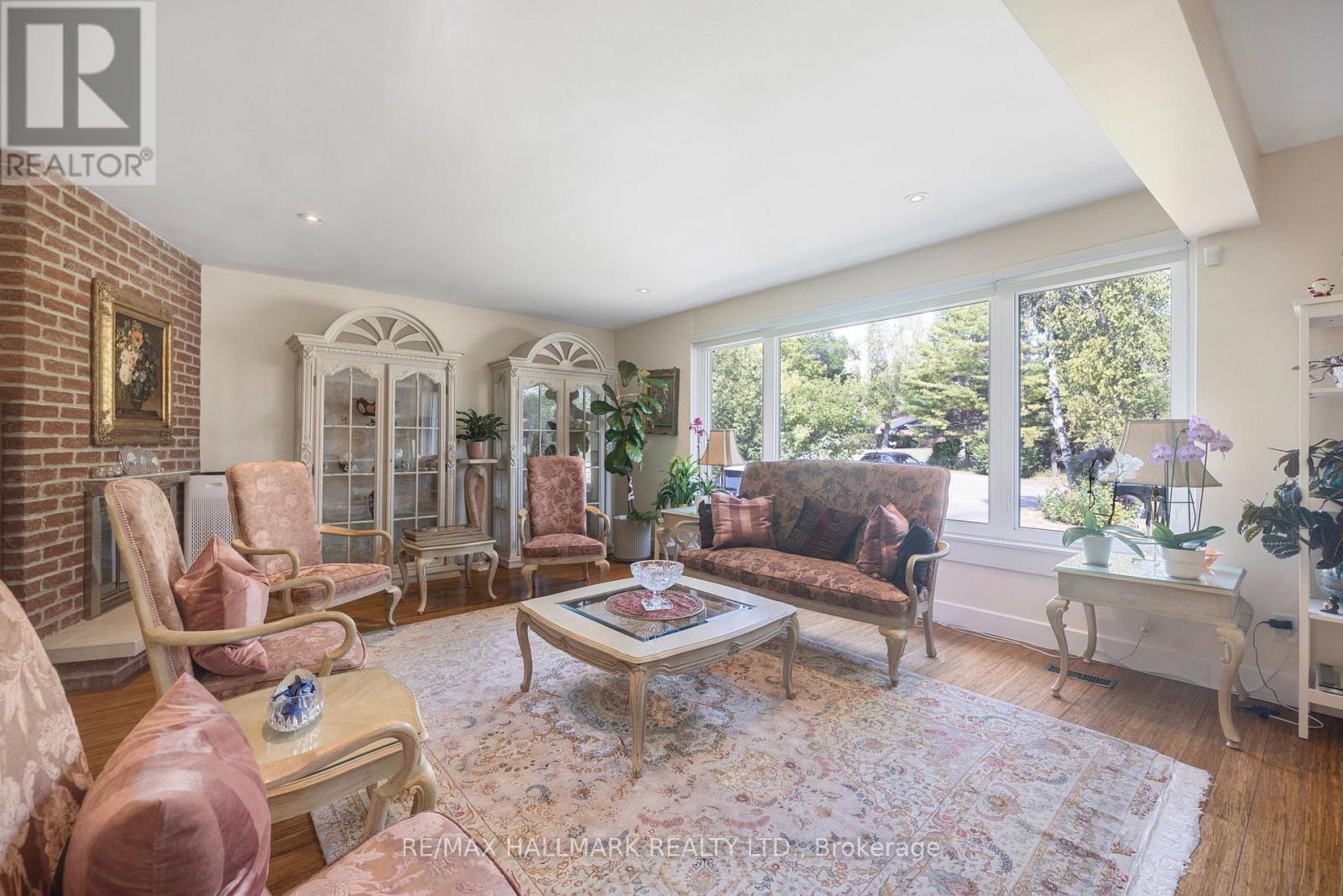 19 Talwood Drive, Toronto, Ontario  M3B 2P4 - Photo 9 - C12550630