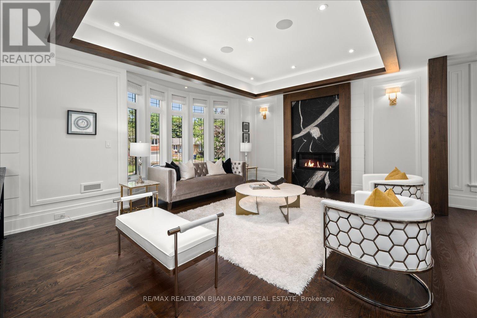 185 Maxome Avenue, Toronto, Ontario  M2M 3L1 - Photo 4 - C12550664