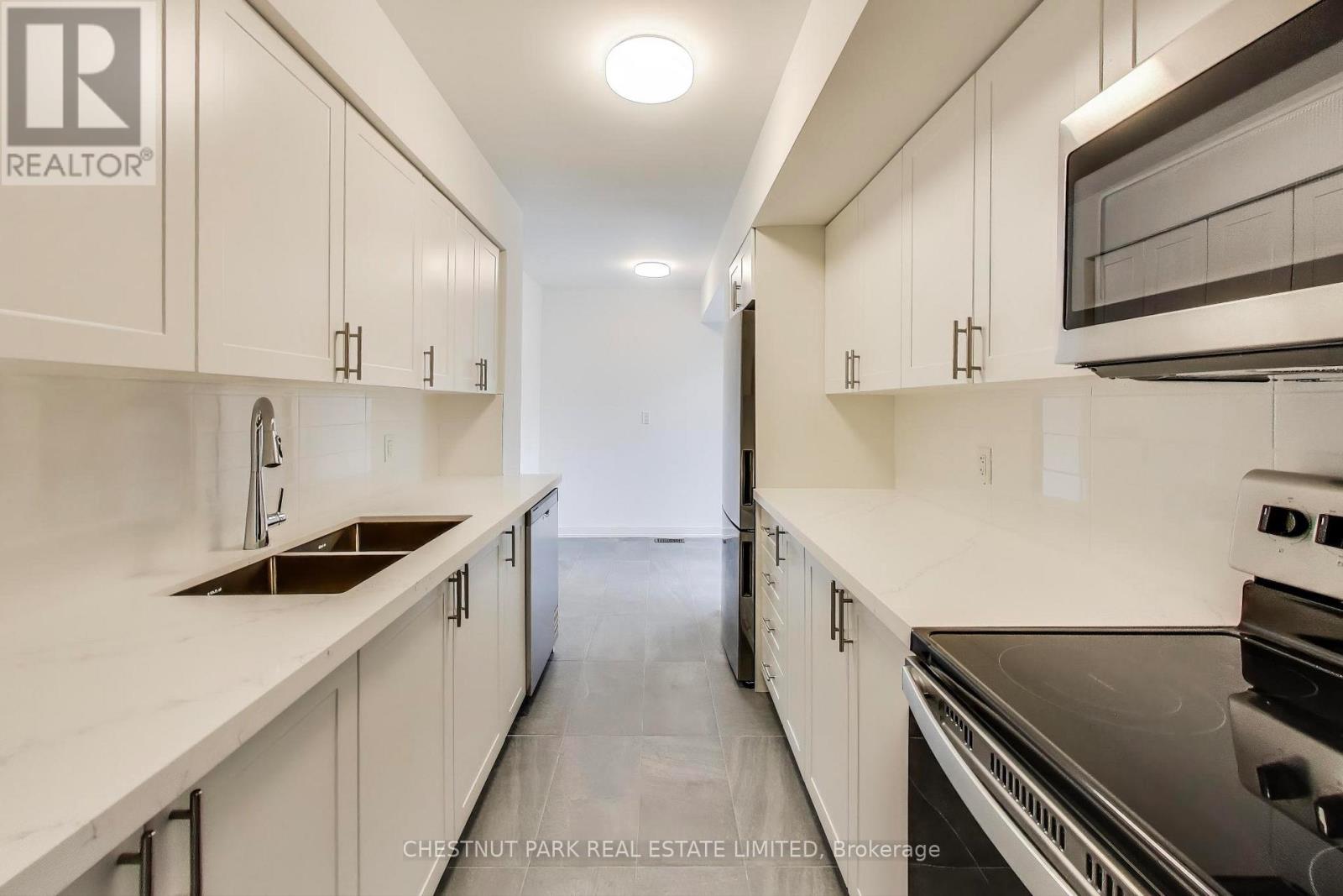 53 - 396 Woodsworth Road, Toronto, Ontario  M2L 2T9 - Photo 8 - C12550674