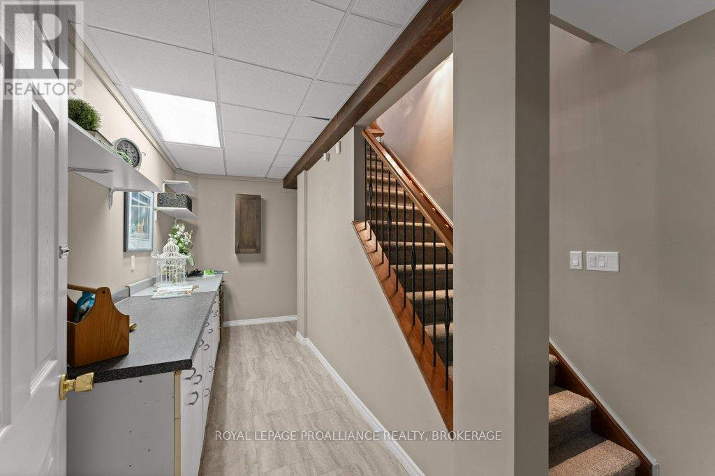 524 Baldwin Court, Kingston, Ontario K7P 0C8 - Photo 27 - X12550700