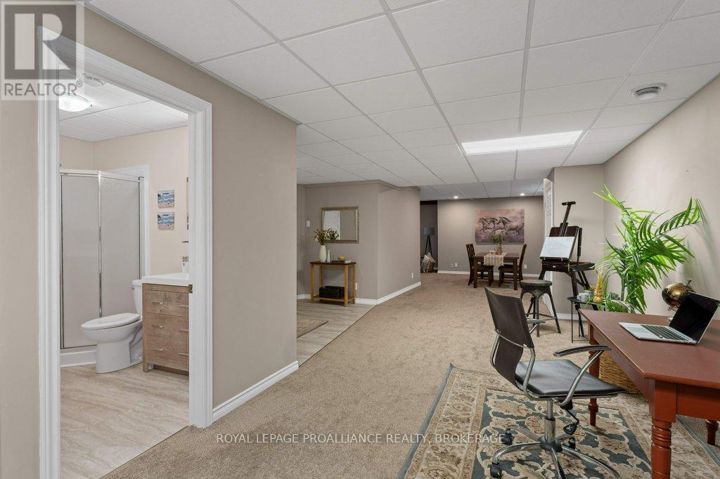 524 Baldwin Court, Kingston, Ontario K7P 0C8 - Photo 37 - X12550700