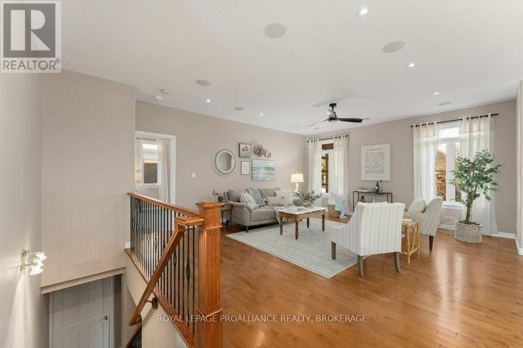 524 Baldwin Court, Kingston, Ontario K7P 0C8 - Photo 8 - X12550700