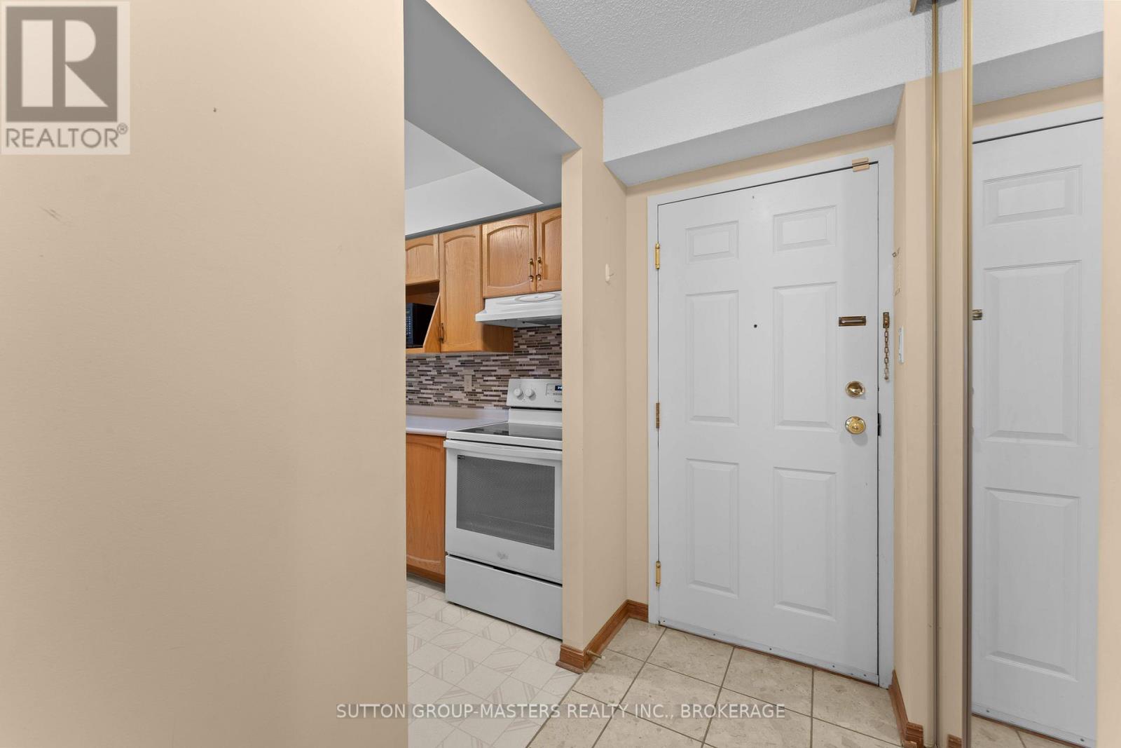 311 - 675 Davis Drive, Kingston, Ontario K7M 8L5 - Photo 5 - X12550786