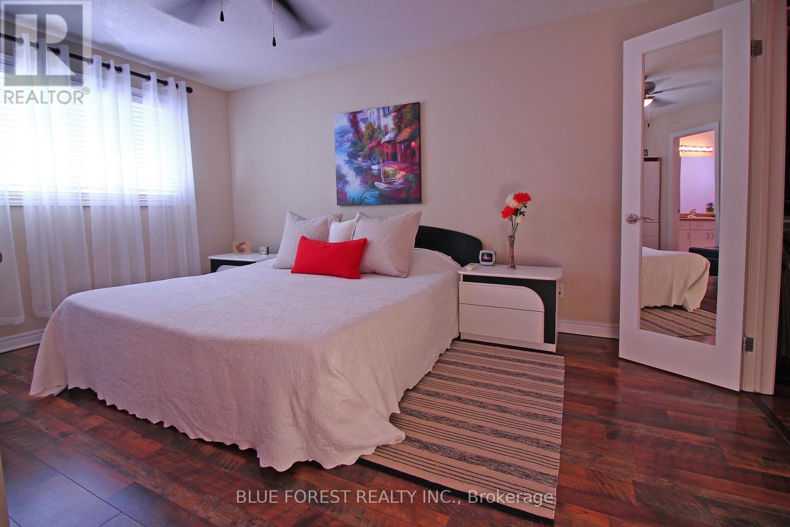 682 Hedgerow Place, London North, Ontario  N5X 4L6 - Photo 21 - X12550750