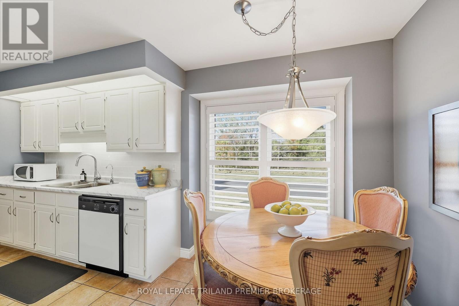 56 - 50 Fiddlers Green Road, London North, Ontario N6H 4T4 - Photo 24 - X12550774