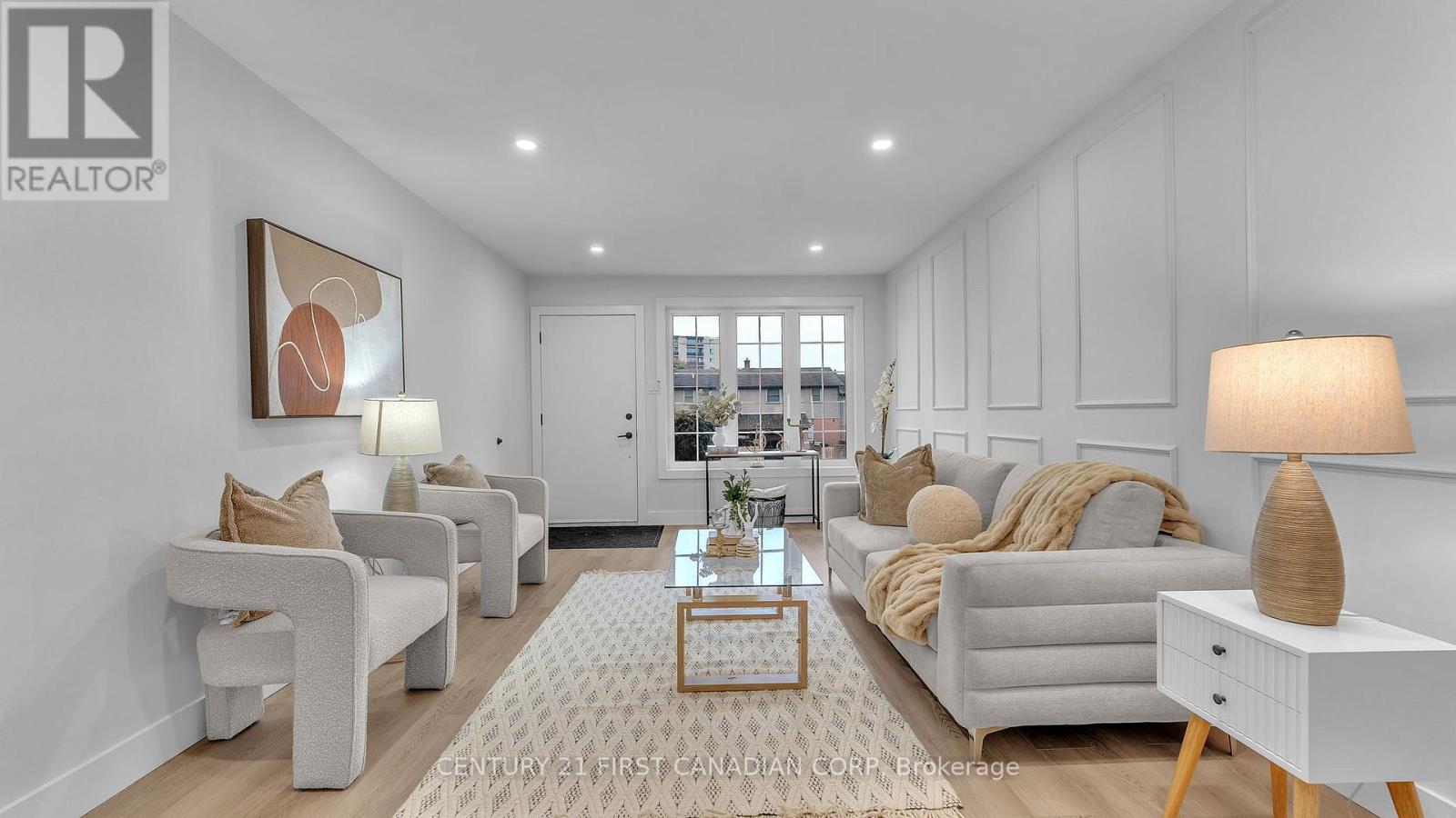 330 Southcrest Drive, London South, Ontario  N6J 1N4 - Photo 5 - X12550916