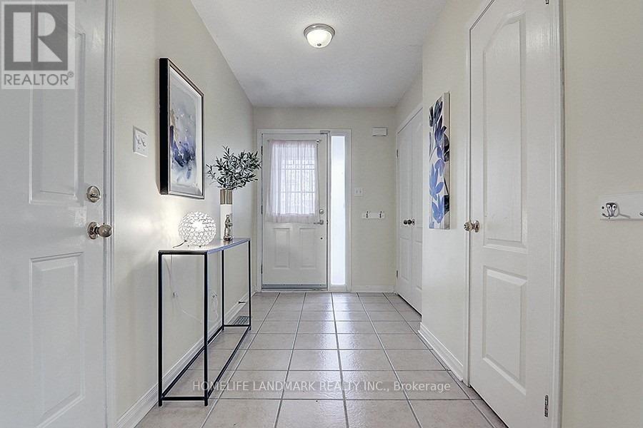 33 Brownridge Place, Whitby, Ontario  L1P 1W2 - Photo 2 - E12550604