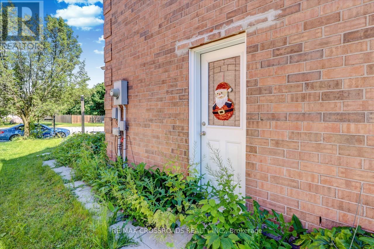 32 Dart Court, Clarington, Ontario  L1C 5C6 - Photo 36 - E12550654