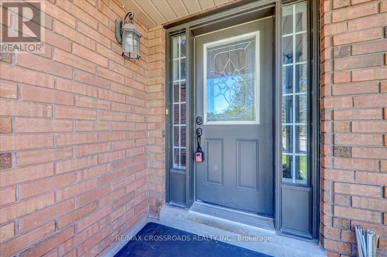 32 Dart Court, Clarington, Ontario  L1C 5C6 - Photo 7 - E12550654