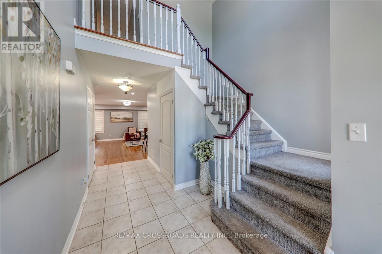 32 Dart Court, Clarington, Ontario  L1C 5C6 - Photo 9 - E12550654