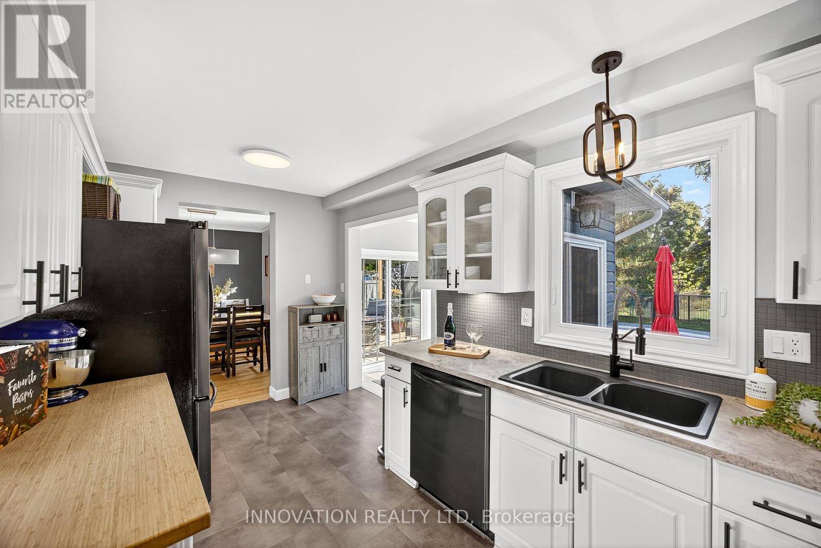 38 Patterson Crescent, Carleton Place, Ontario K7C 4H3 - Photo 11 - X12550734