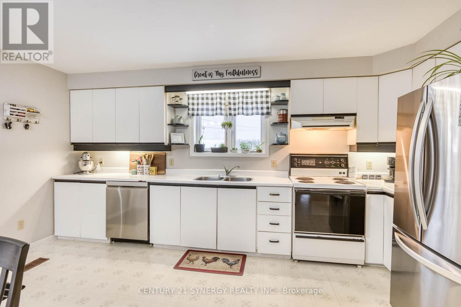 18160 7 Highway, Tay Valley, Ontario K7H 3C6 - Photo 12 - X12550818