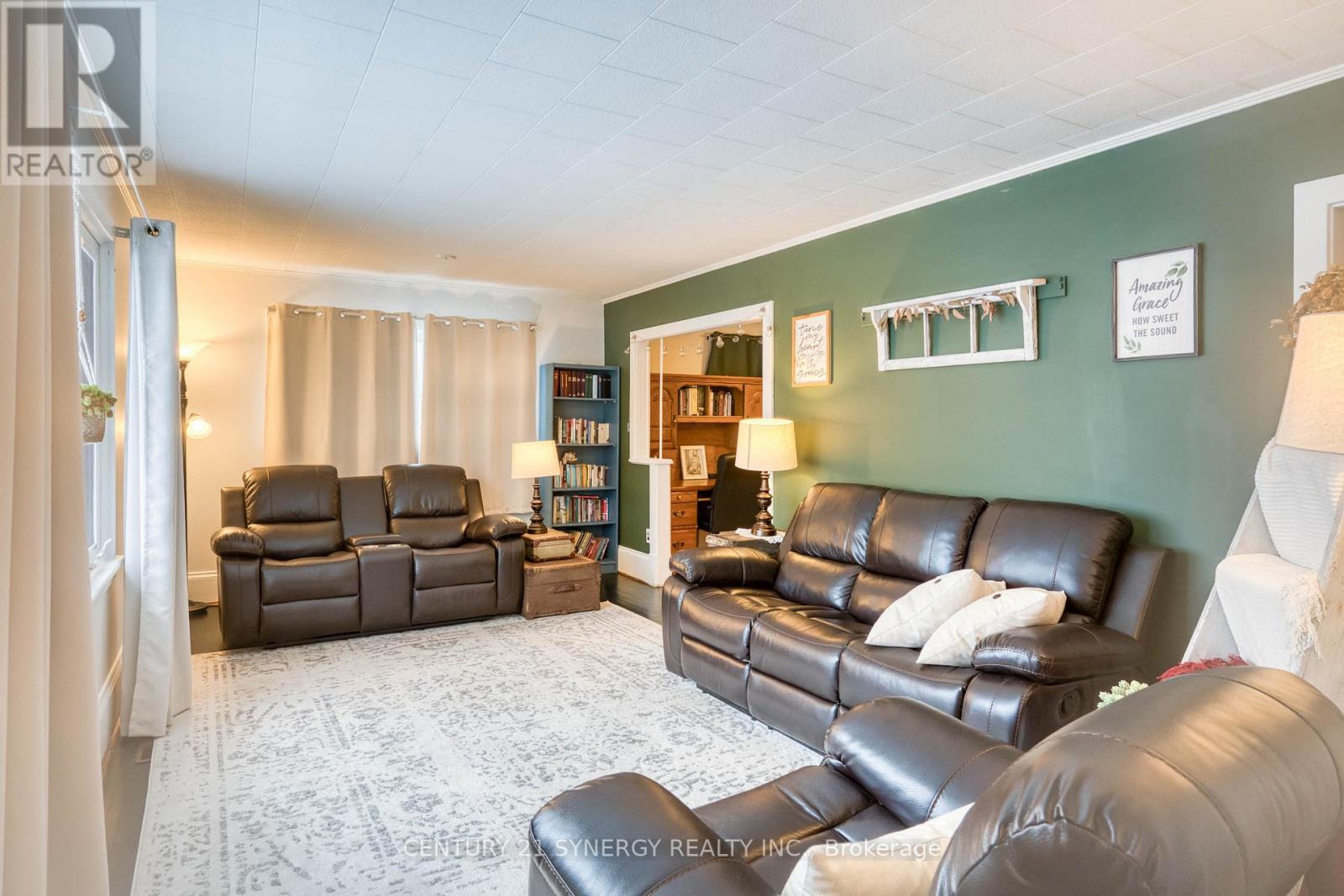 18160 7 Highway, Tay Valley, Ontario K7H 3C6 - Photo 5 - X12550818