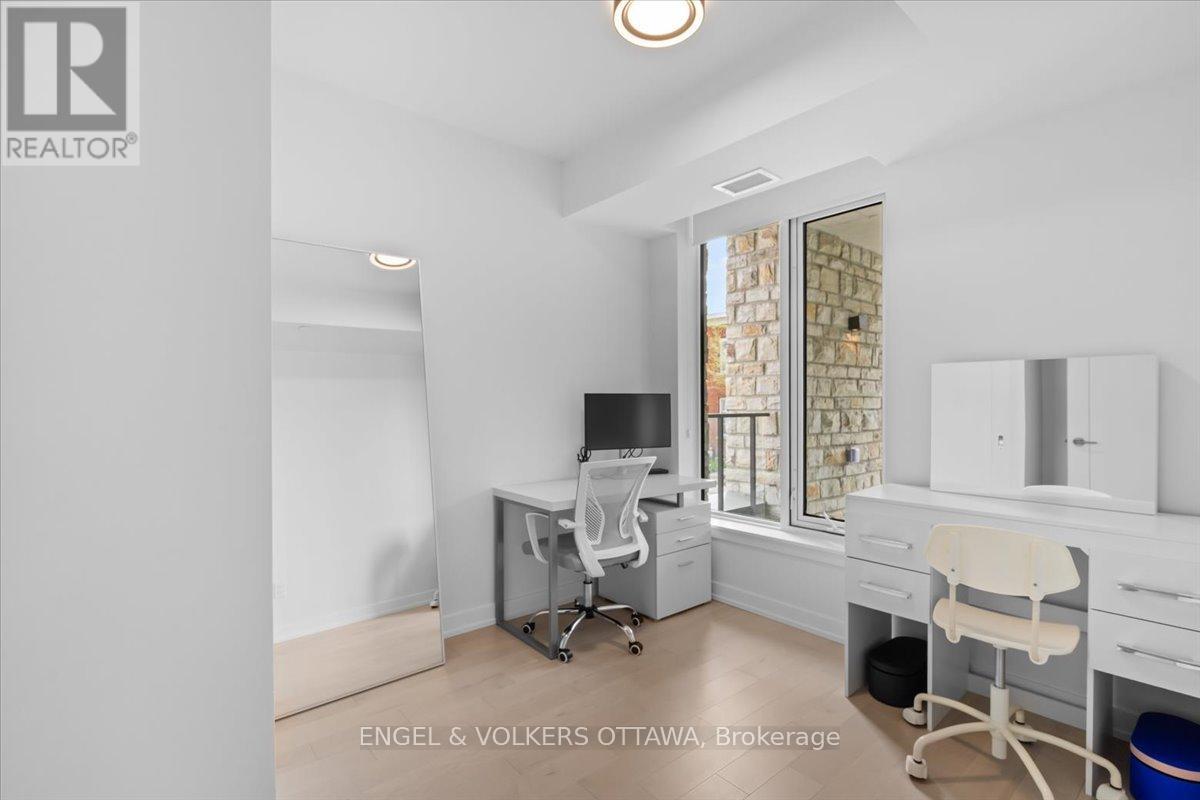201 - 11 Galt Street, Ottawa, Ontario  K1S 4R2 - Photo 14 - X12550934