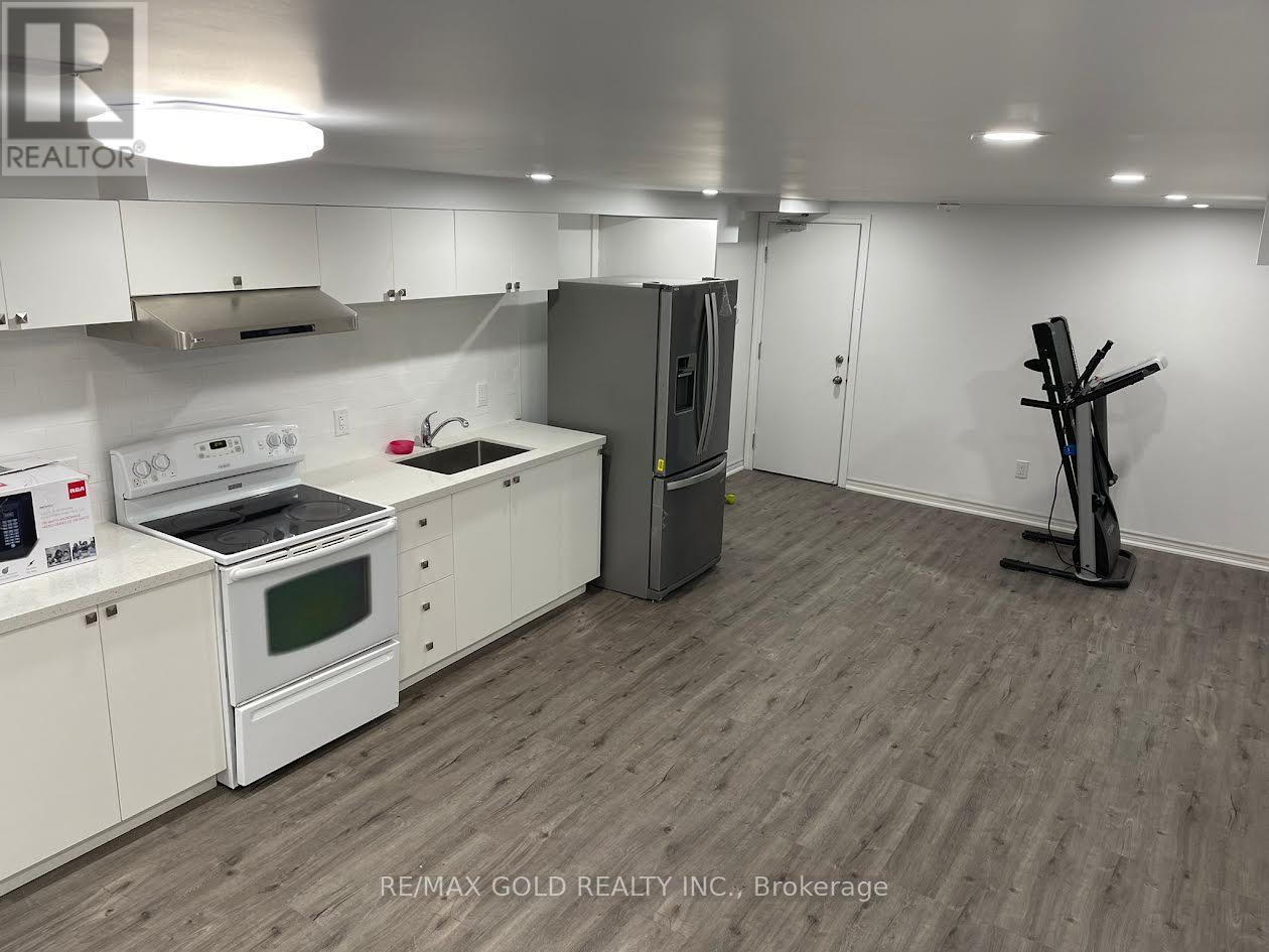 2946 Quetta Mews, Mississauga, Ontario L5N 1Z7 - Photo 5 - W12548860