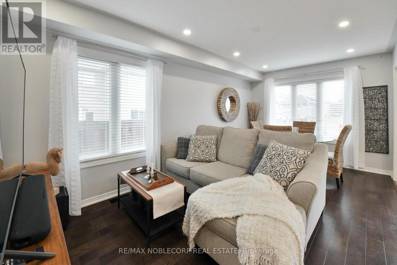 54 Long Street, Bradford West Gwillimbury, Ontario  L3Z 2A4 - Photo 14 - N12550620