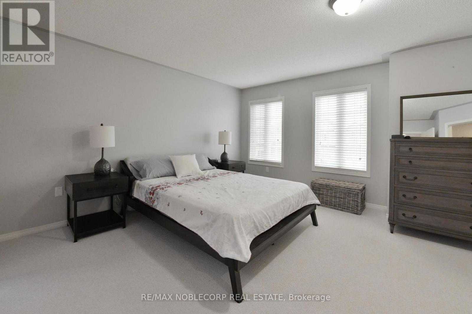 54 Long Street, Bradford West Gwillimbury, Ontario  L3Z 2A4 - Photo 17 - N12550620