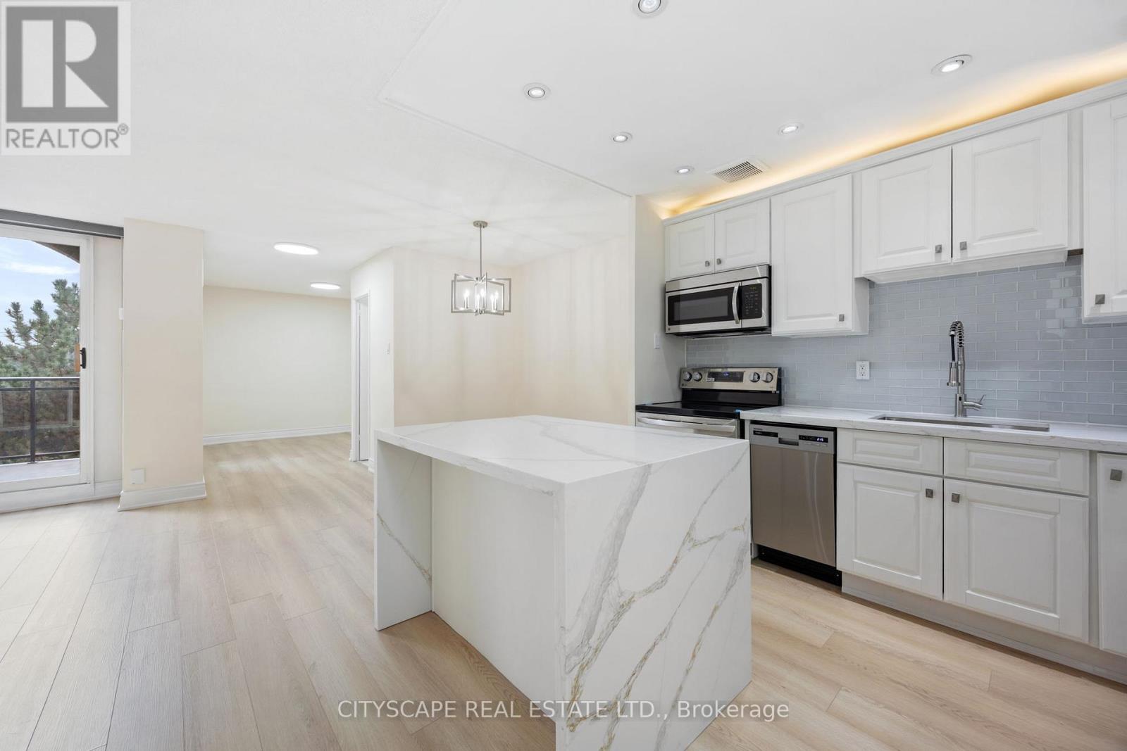 301 - 16 ELGIN STREET, Markham, Ontario