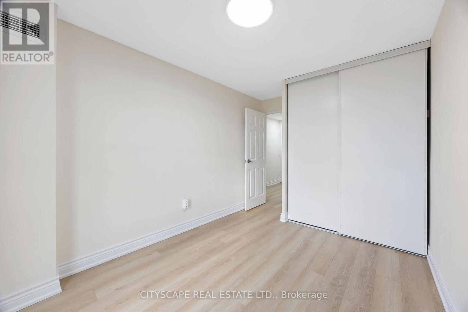 301 - 16 Elgin Street, Markham, Ontario  L3T 4T4 - Photo 16 - N12550642