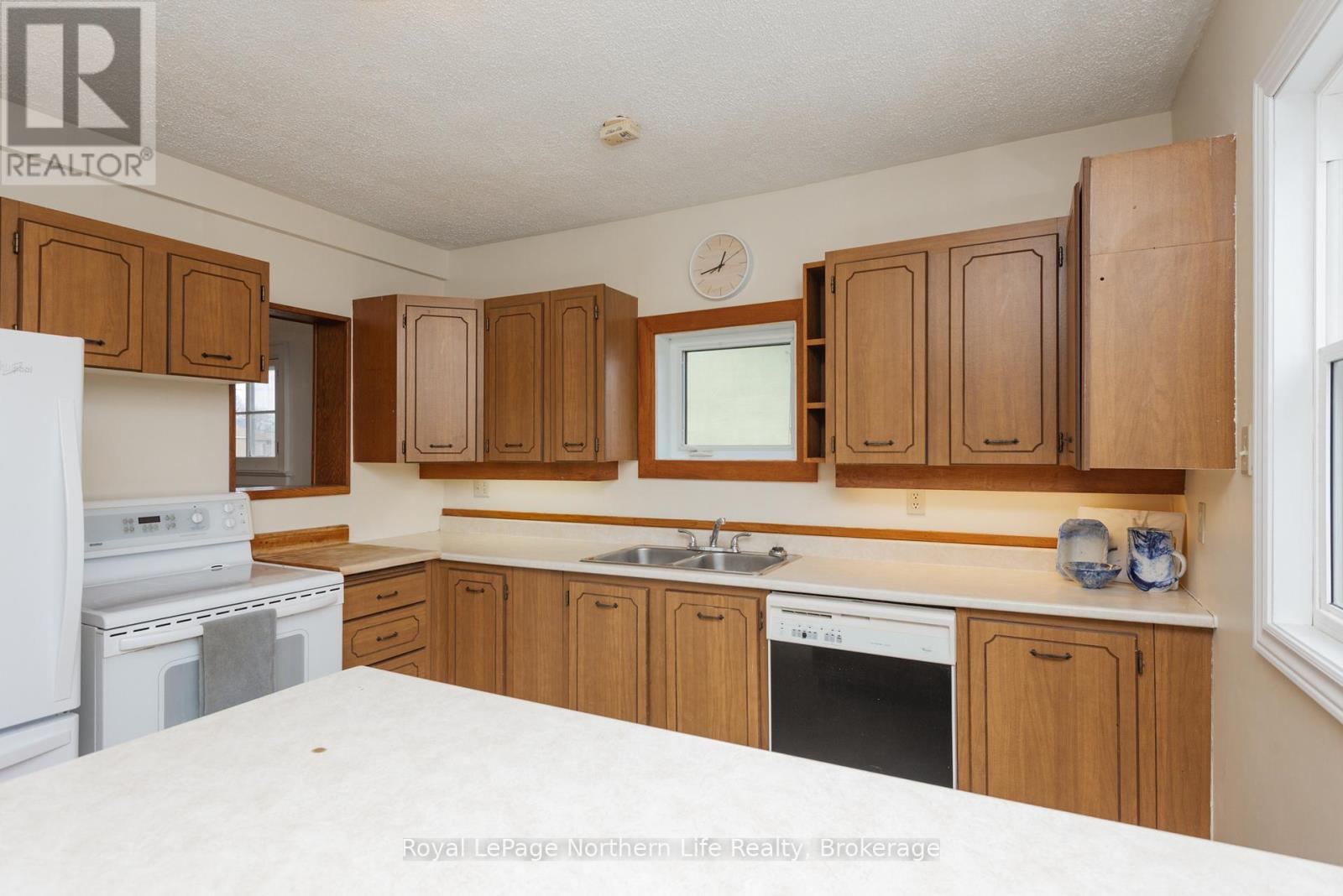 80 Lee Avenue, North Bay, Ontario  P1A 2J9 - Photo 19 - X12550692