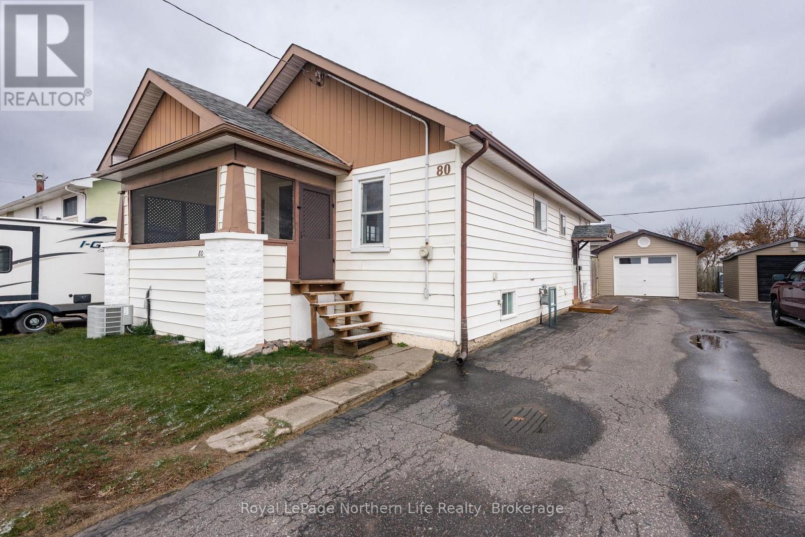 80 Lee Avenue, North Bay, Ontario  P1A 2J9 - Photo 2 - X12550692