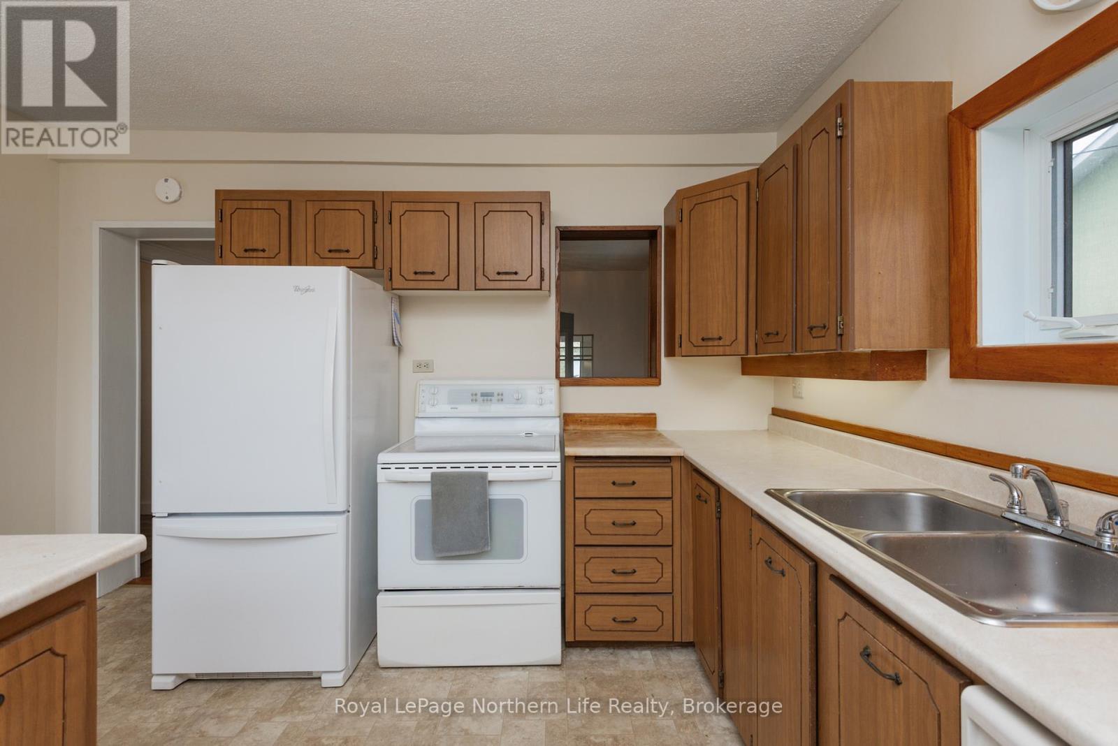 80 Lee Avenue, North Bay, Ontario  P1A 2J9 - Photo 20 - X12550692