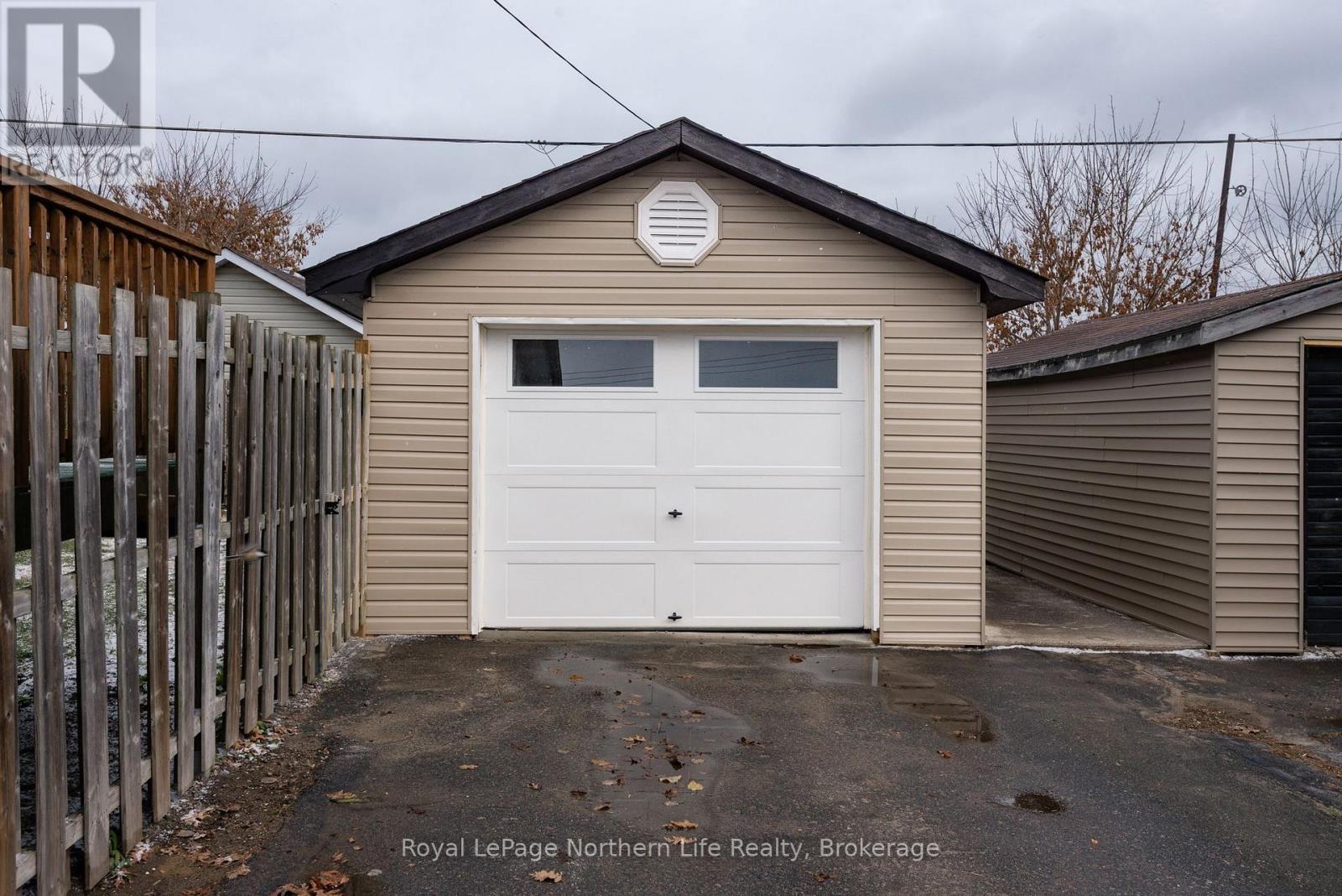 80 Lee Avenue, North Bay, Ontario  P1A 2J9 - Photo 3 - X12550692