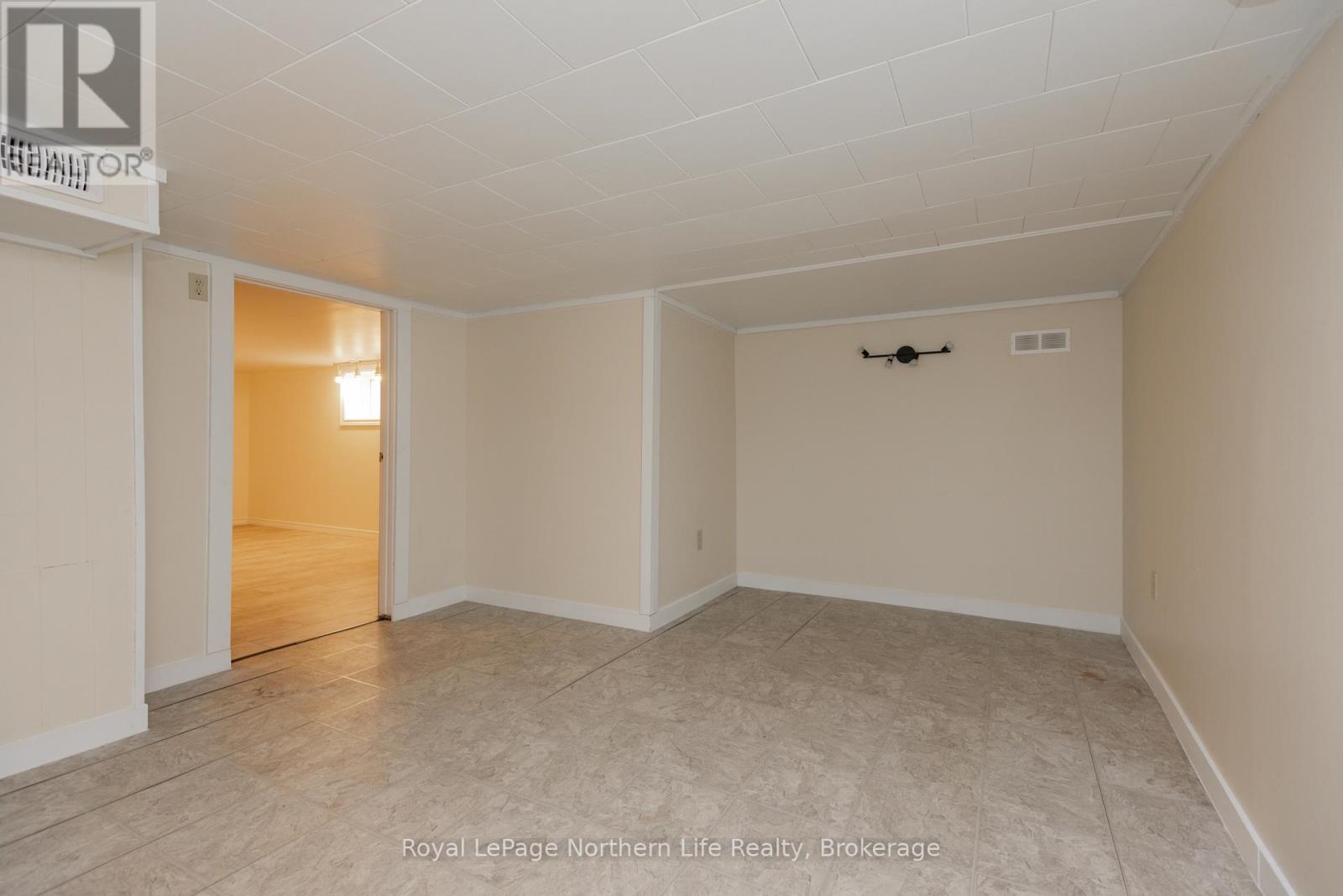 80 Lee Avenue, North Bay, Ontario  P1A 2J9 - Photo 38 - X12550692