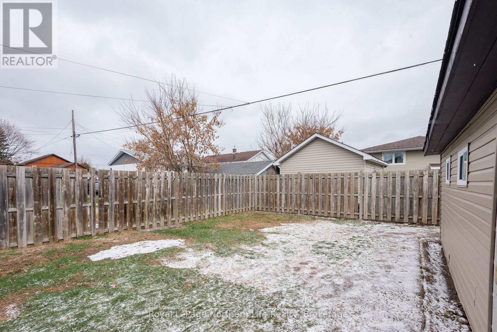 80 Lee Avenue, North Bay, Ontario  P1A 2J9 - Photo 4 - X12550692