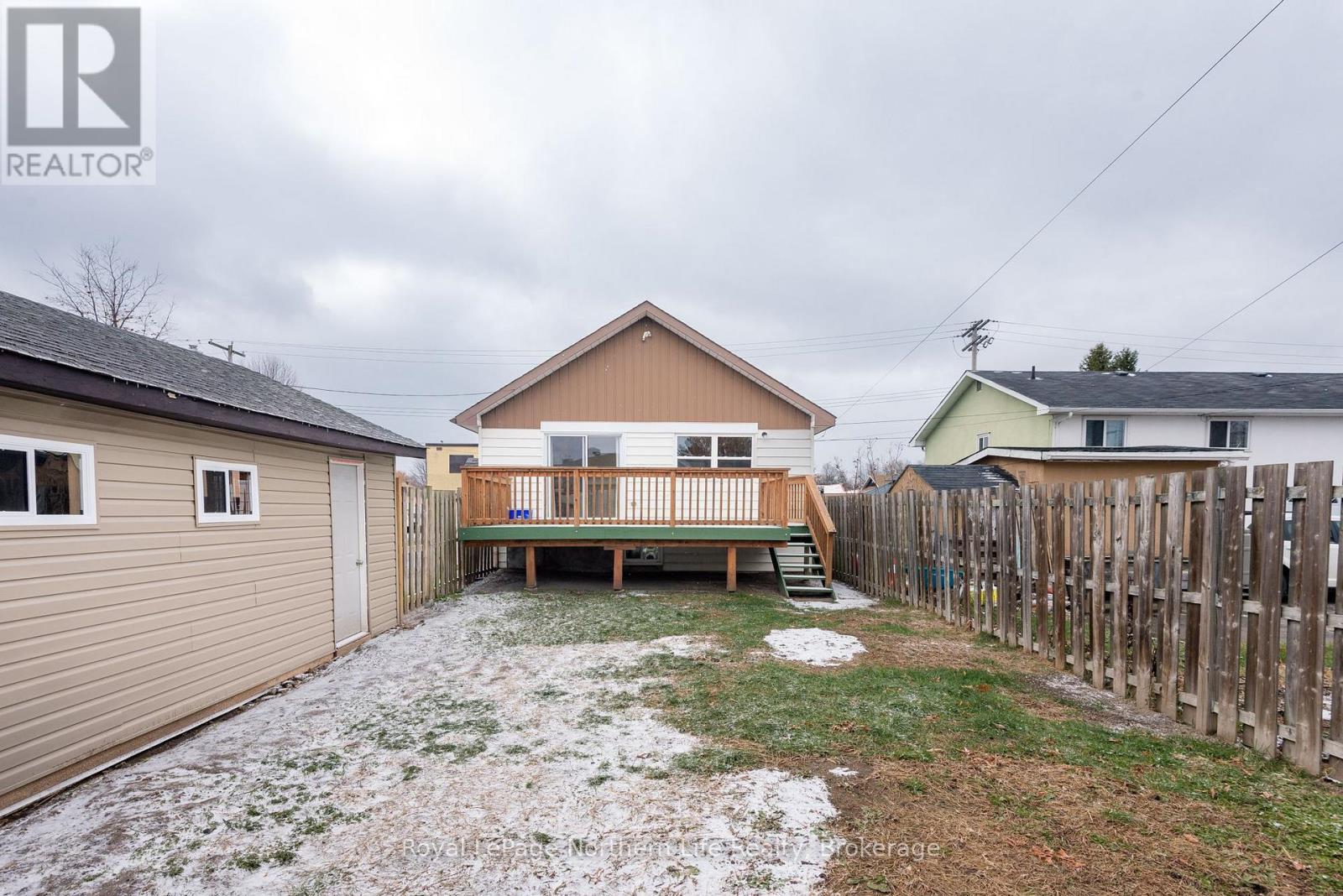 80 Lee Avenue, North Bay, Ontario  P1A 2J9 - Photo 5 - X12550692