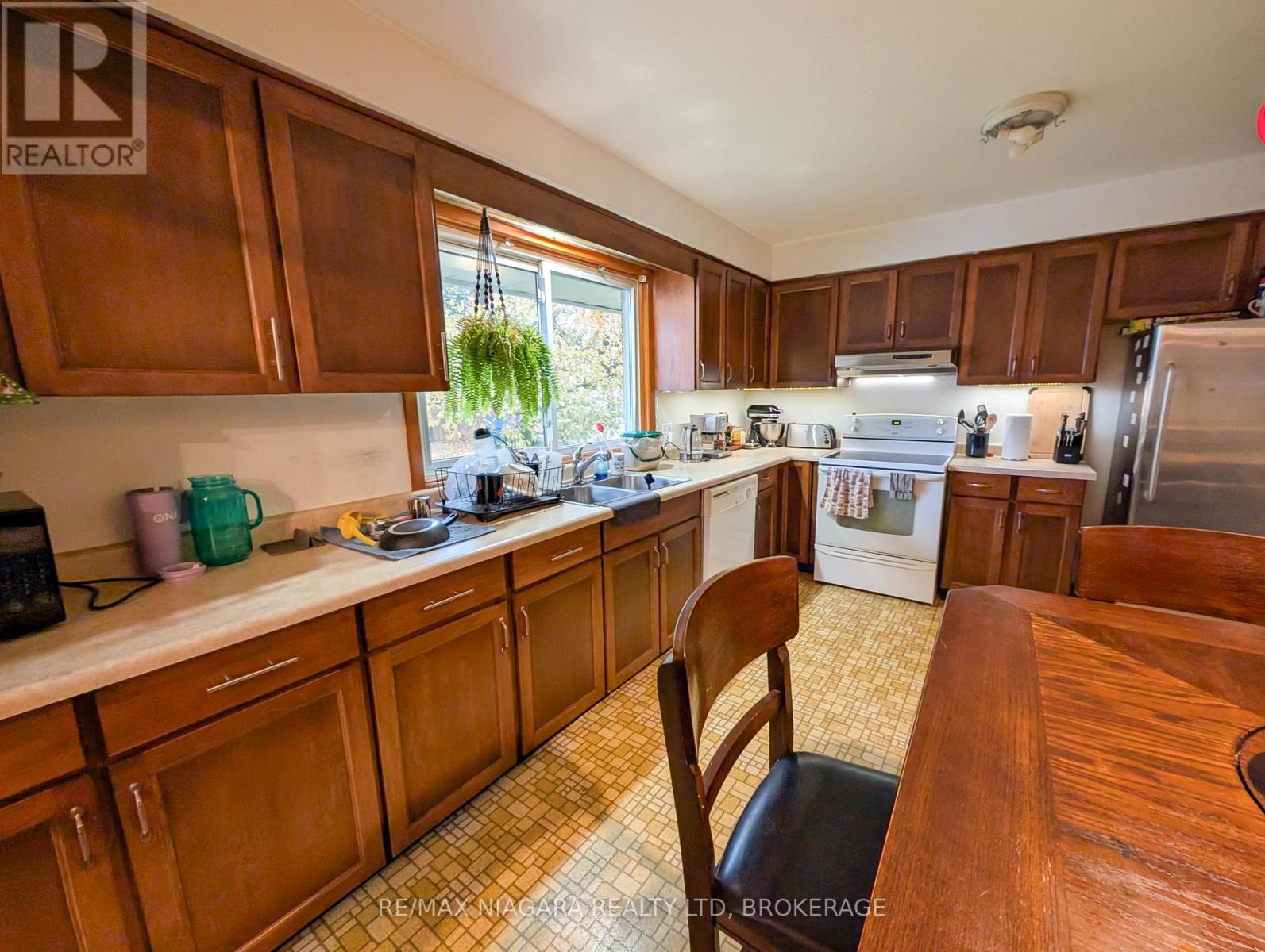 4171 Fernwood Crescent, Niagara Falls, Ontario  L2E 6J3 - Photo 10 - X12550894