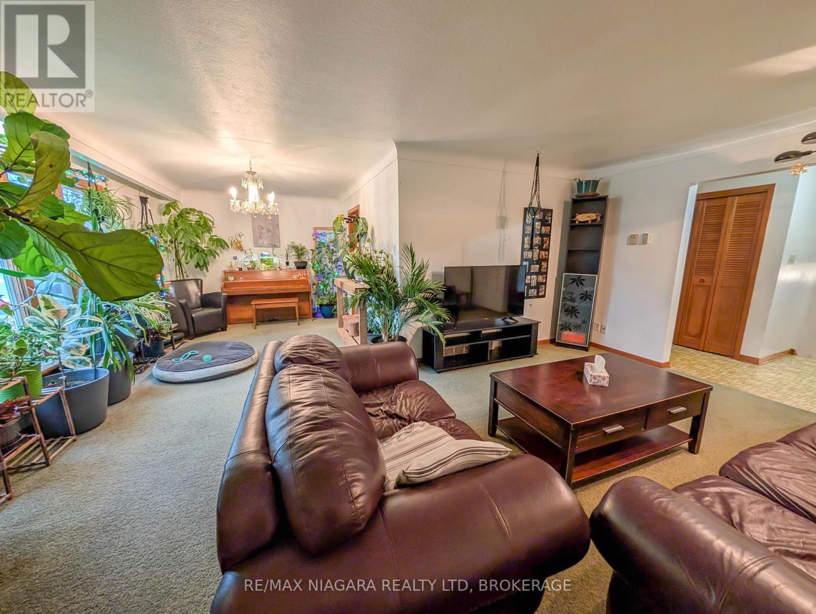 4171 Fernwood Crescent, Niagara Falls, Ontario  L2E 6J3 - Photo 5 - X12550894