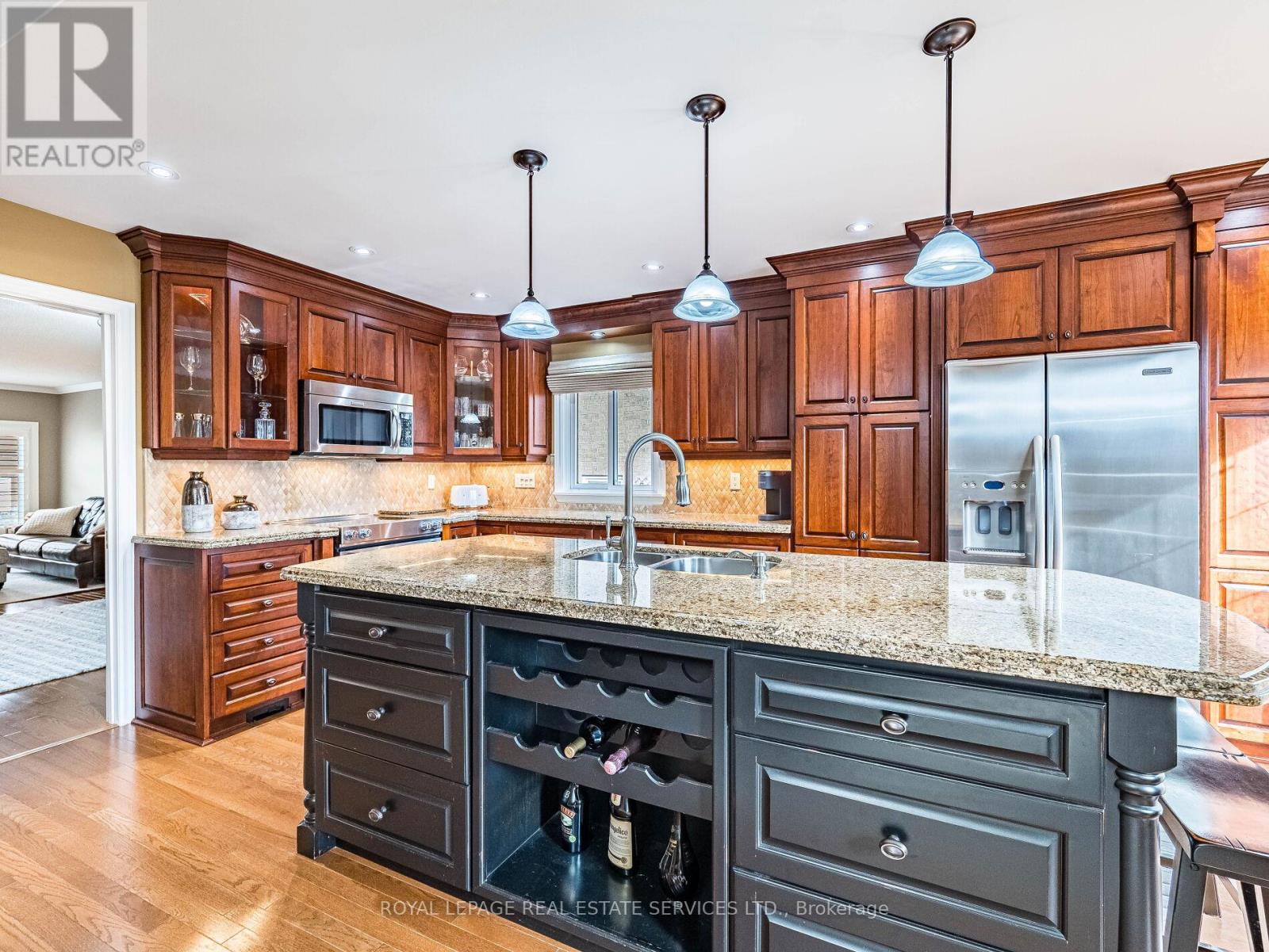 8 Macallister Court, Barrie (Letitia Heights), Ontario  L4N 7M6 - Photo 12 - S12550556