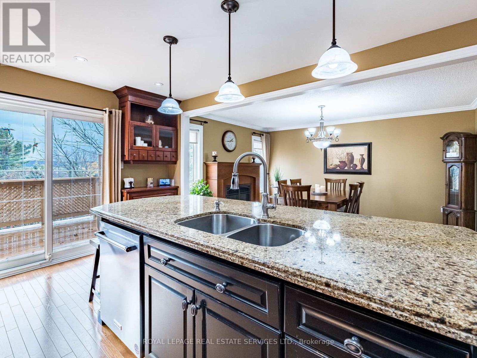 8 Macallister Court, Barrie (Letitia Heights), Ontario  L4N 7M6 - Photo 13 - S12550556