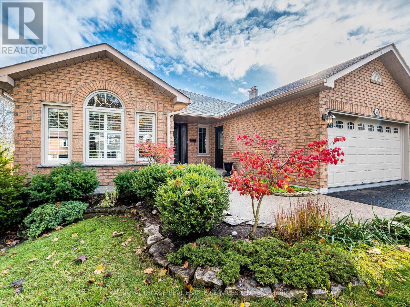 8 Macallister Court, Barrie (Letitia Heights), Ontario  L4N 7M6 - Photo 3 - S12550556