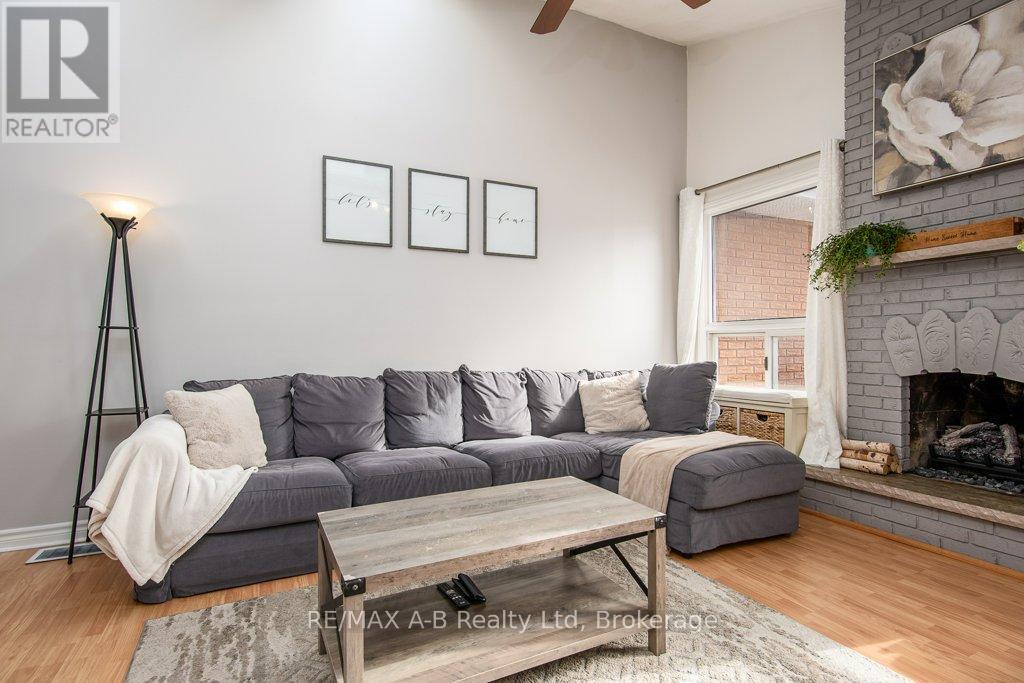 1047 Devonshire Avenue, Woodstock, Ontario N4S 5S1 - Photo 15 - X12550724