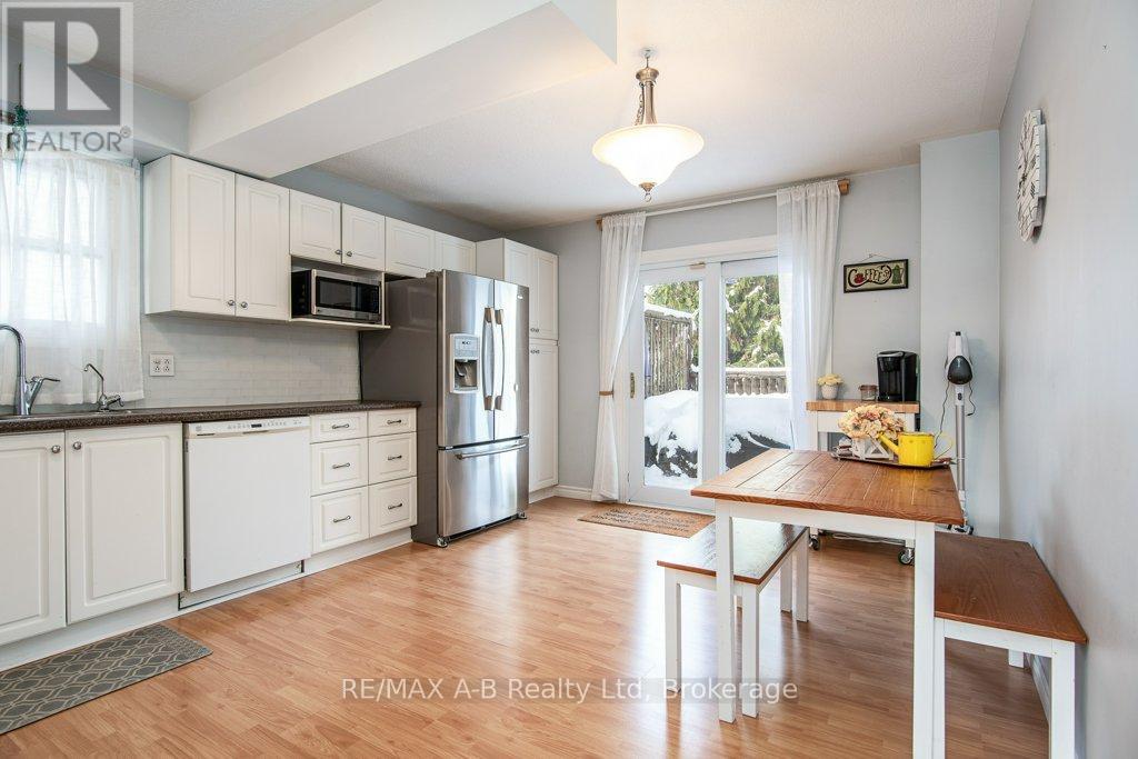 1047 Devonshire Avenue, Woodstock, Ontario N4S 5S1 - Photo 18 - X12550724