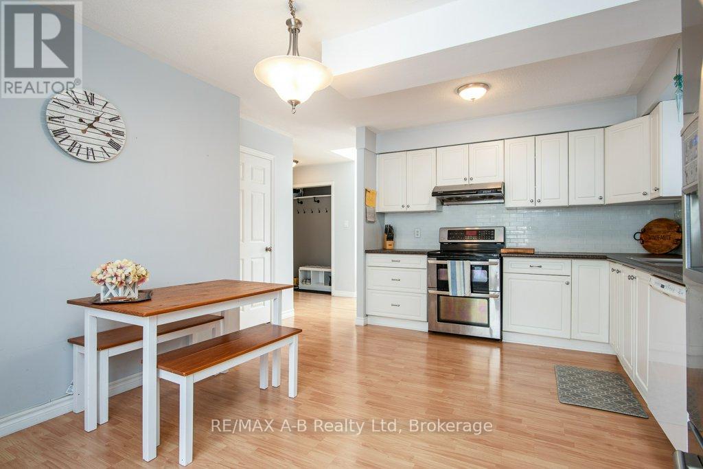 1047 Devonshire Avenue, Woodstock, Ontario N4S 5S1 - Photo 22 - X12550724