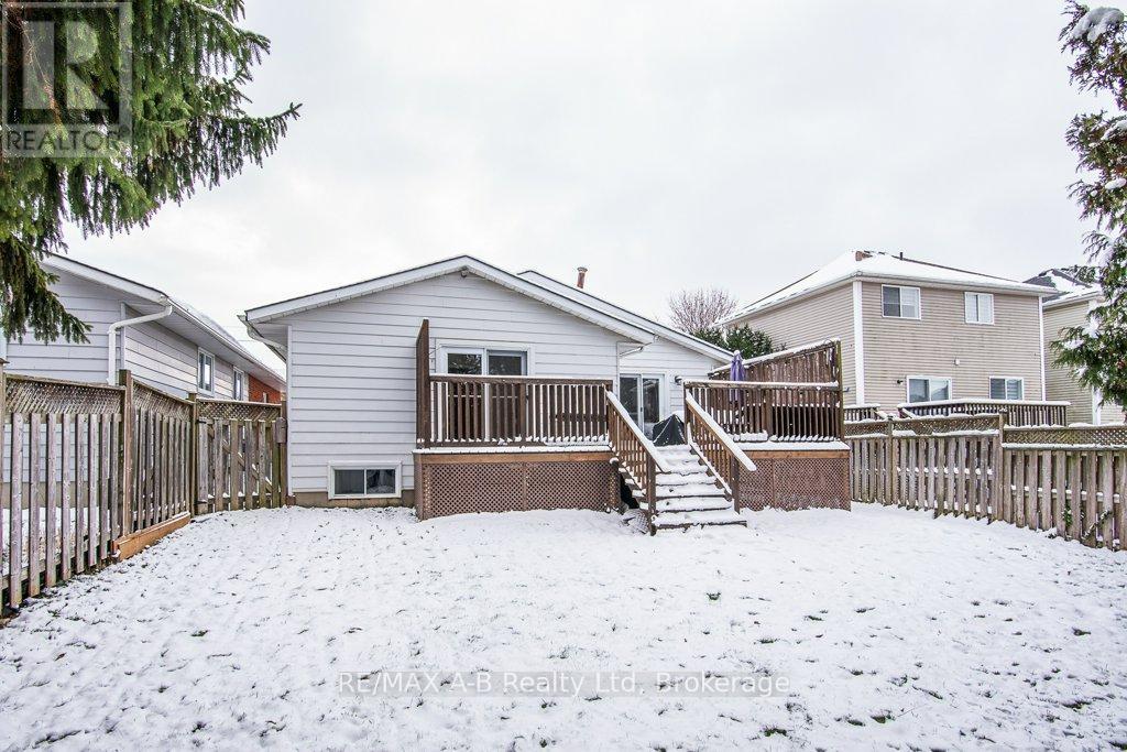 1047 Devonshire Avenue, Woodstock, Ontario N4S 5S1 - Photo 6 - X12550724