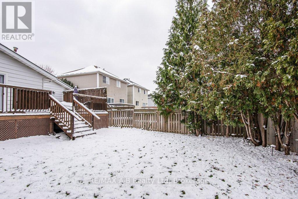 1047 Devonshire Avenue, Woodstock, Ontario N4S 5S1 - Photo 9 - X12550724