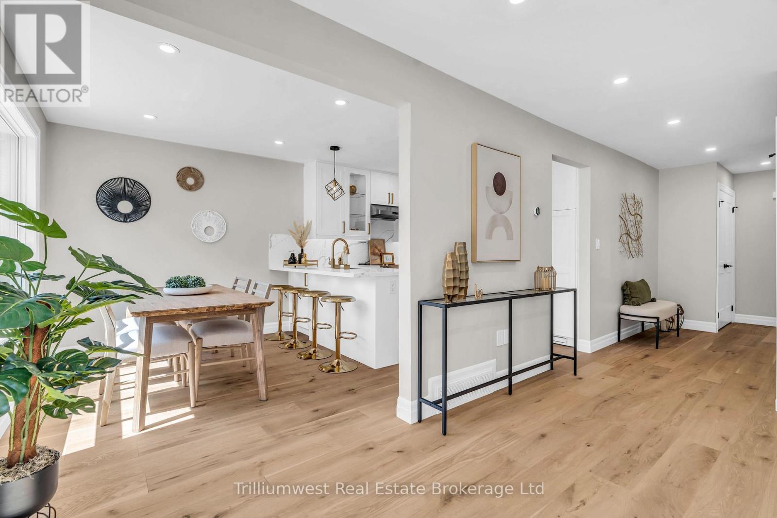 8 Chadwick Avenue, Guelph, Ontario N1H 3E4 - Photo 11 - X12550870